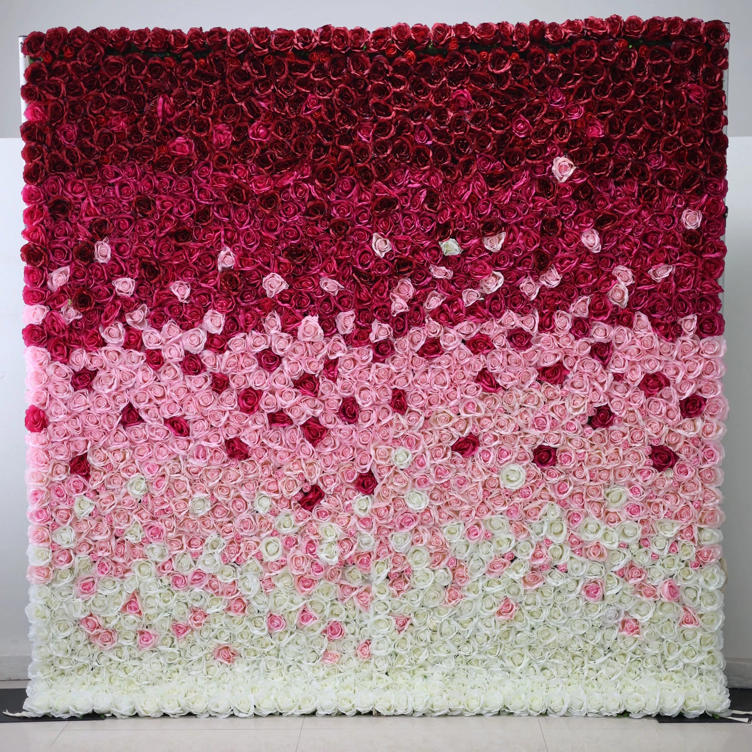 발라 플라워 롤업 패브릭 인공 그라데이션 와인 투 화이트 플라워 월 웨딩 배경, 플로럴 파티 장식, 이벤트 사진-VF-014