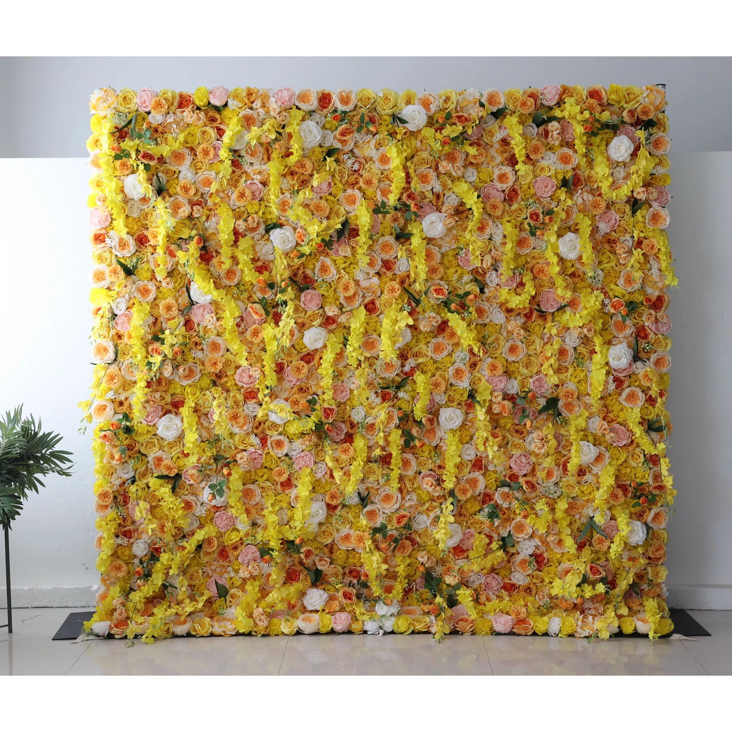 ValarFlowers 人工花壁背景：太陽の光のシンフォニー - 輝く黄金の花の滝 - VF-252