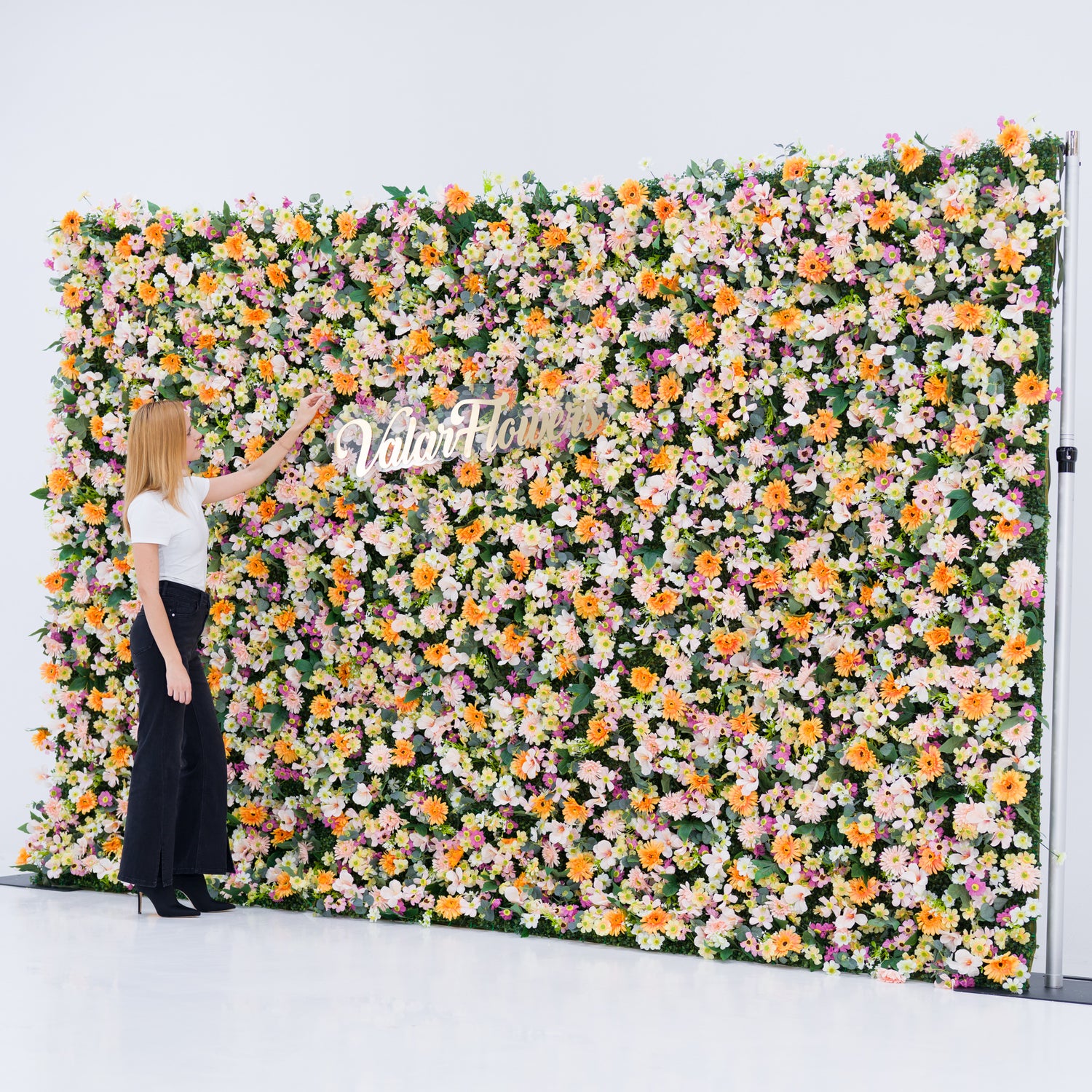 Valar Blumen Roll-up-Stoff künstlich braun gemischt rosa und rehbraun doppelt kolonial weiß und grüne Blätter Blumen Wand Hochzeit Hintergrund, Blumen Party Dekor, Event Fotografie-VF-074