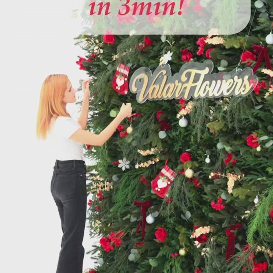 How to setup a Christmas Decor in 3 mins unsing our artificial floral wall.